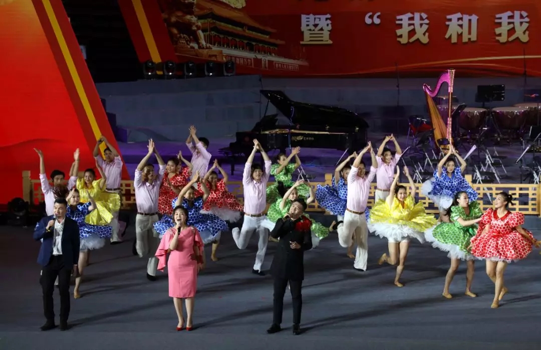 演唱:江南大学合唱团 指挥:马琼 舞蹈:无锡市歌舞剧院 独唱:陈明华