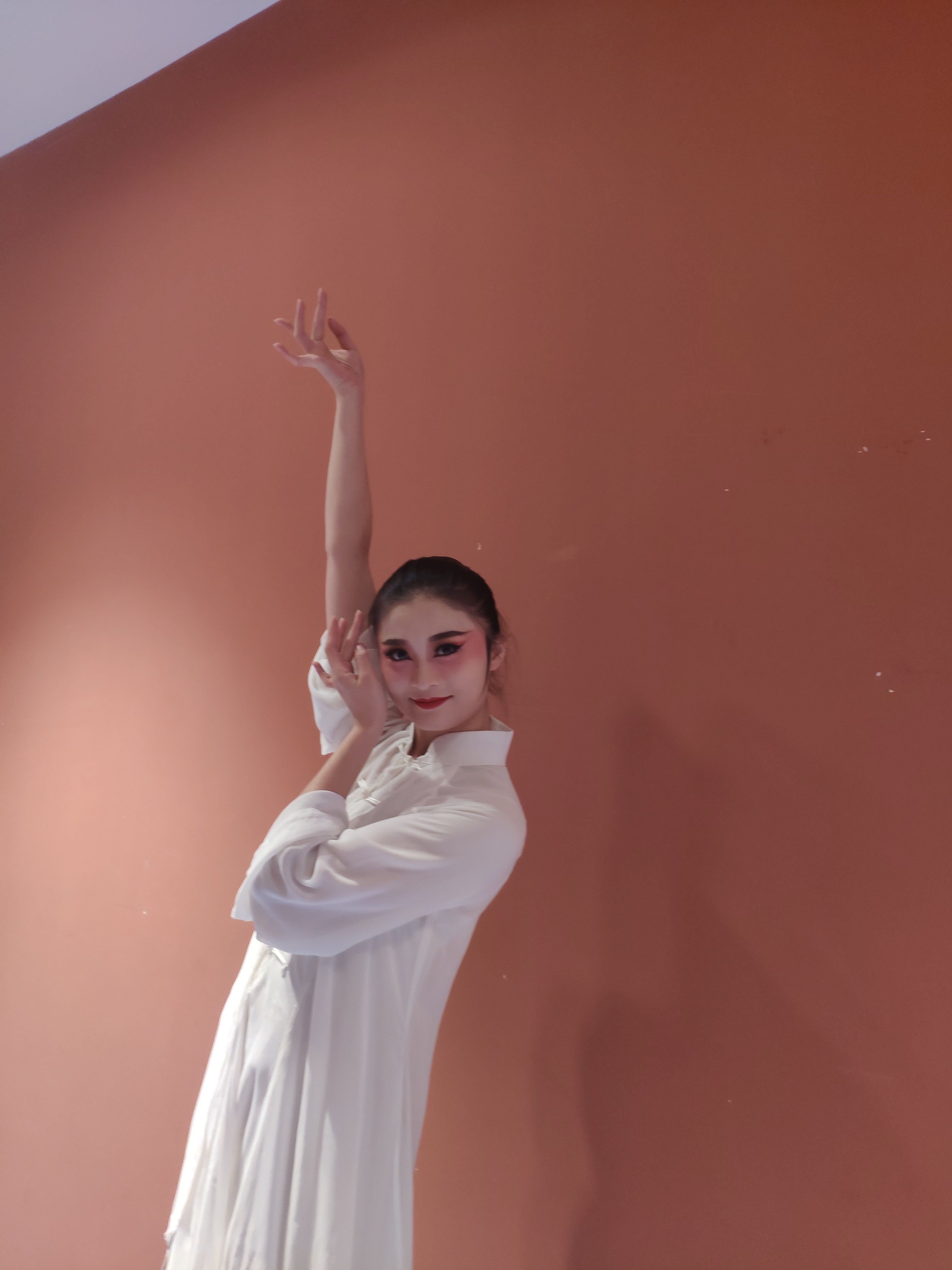 玩穿越搞混搭 这群年轻人用舞蹈讲出超"有梗"的江苏故事 - 无锡市歌舞